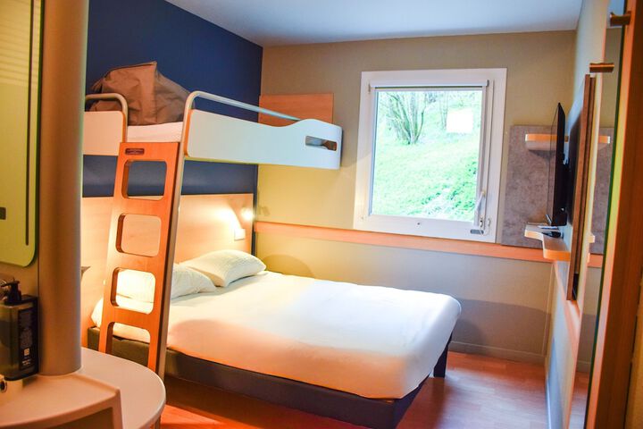 Room 16 of 55