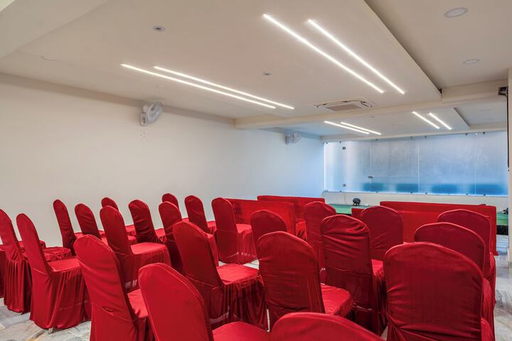 Ballroom/Hall 35 of 45