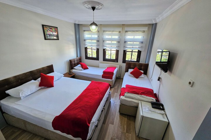 Room 10 of 36