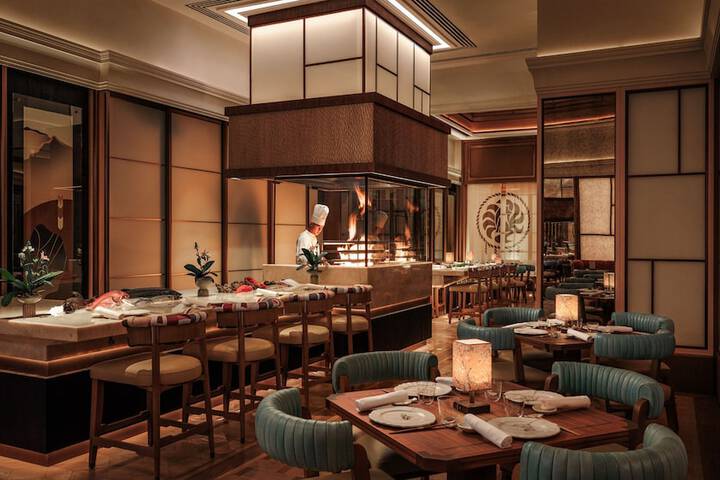 Dining 114 of 146