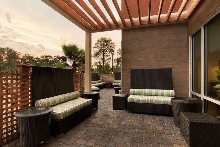 Terrace/Patio 28 of 28