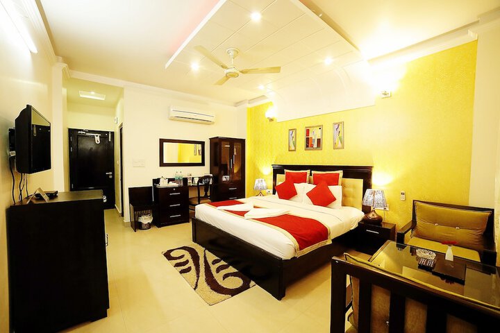 Room 10 of 45