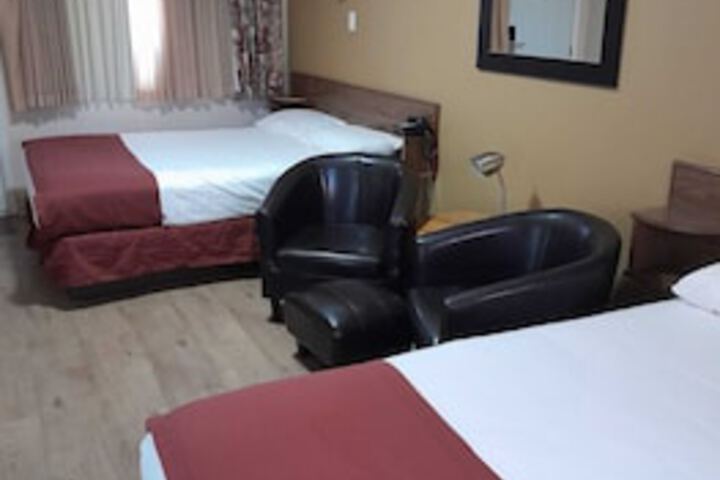 Room 46 of 132