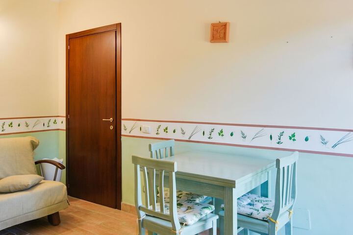 Room 42 of 181