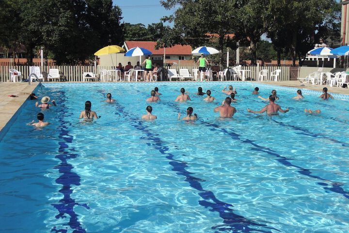Pool 20 of 63