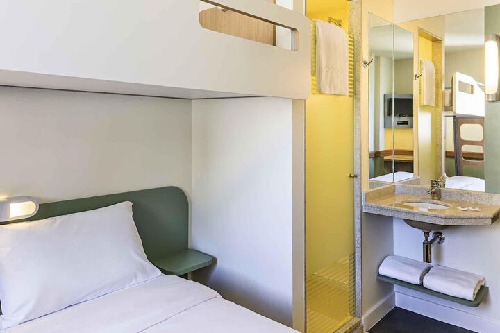 Room 58 of 74