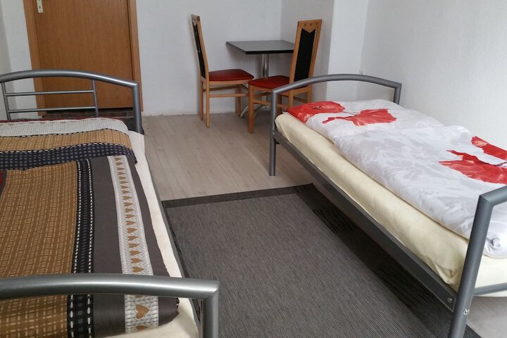 Room 1 of 3