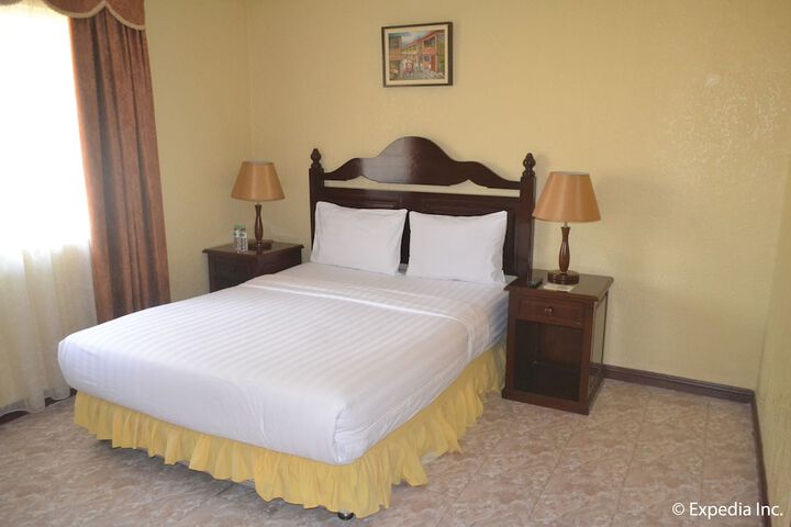 Room 10 of 46