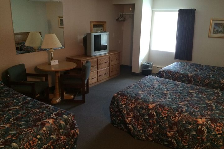 Room 2 of 4
