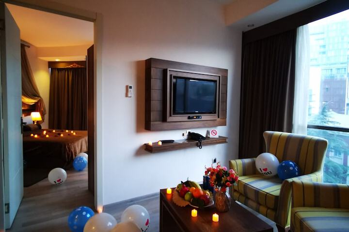 Room 35 of 64