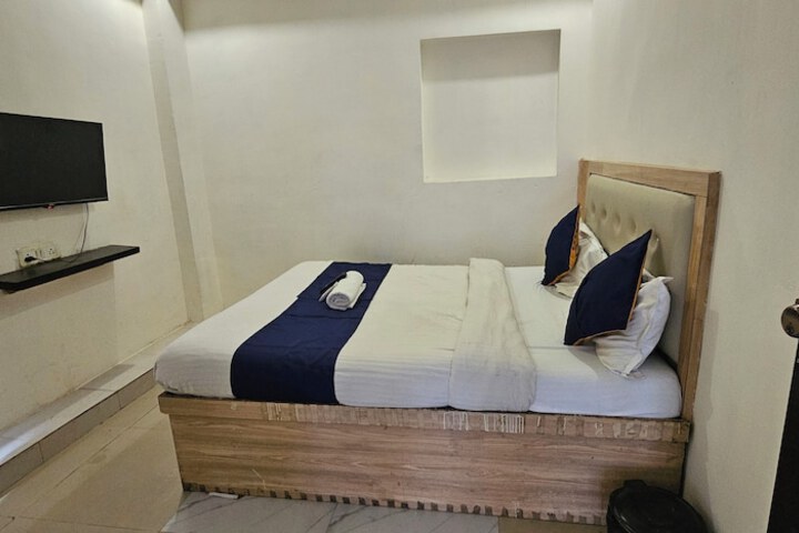 Room 21 of 32