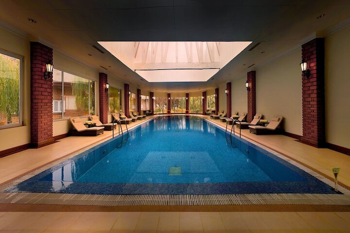 Pool 41 of 140