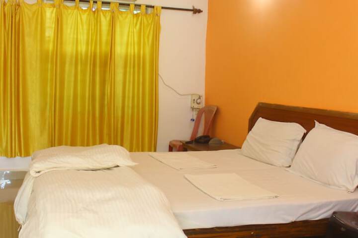 Room 10 of 97