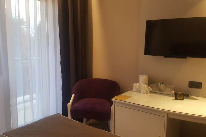 Room 10 of 75