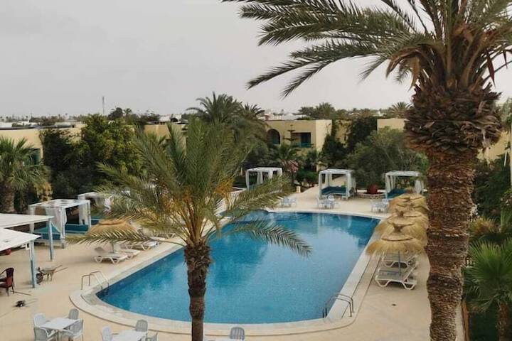 Hotel Pool