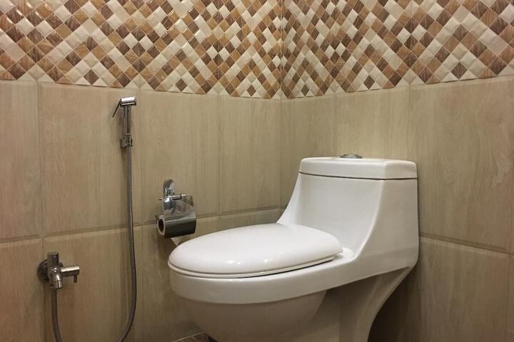 Room 24 of 39