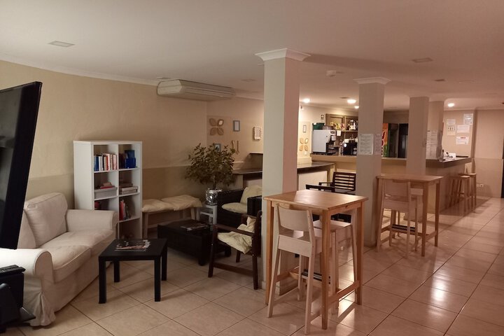 Dining 59 of 99