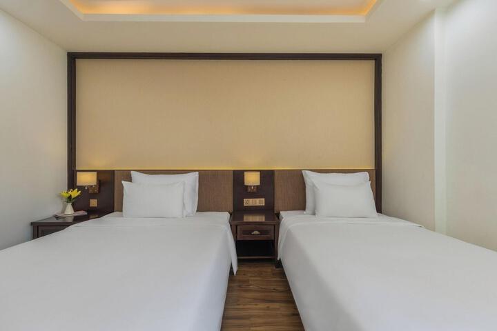 Room 54 of 112