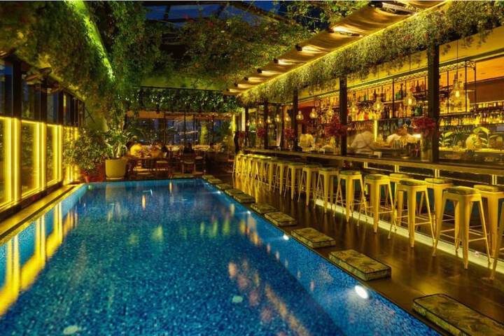 Pool 50 of 100