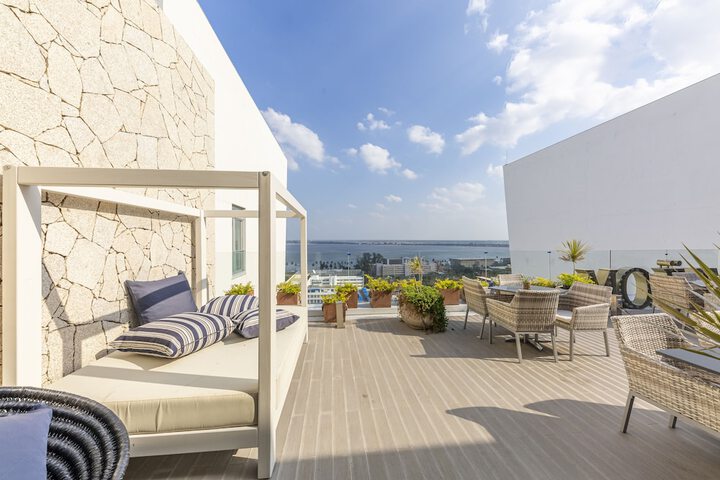 Terrace/Patio 30 of 60