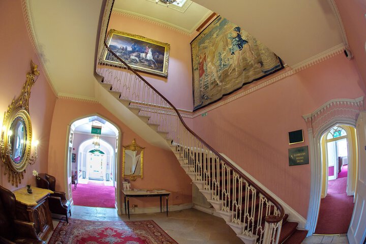Hotel 2 of 77