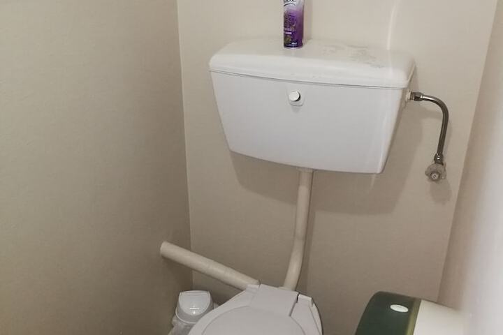 Room 65 of 100
