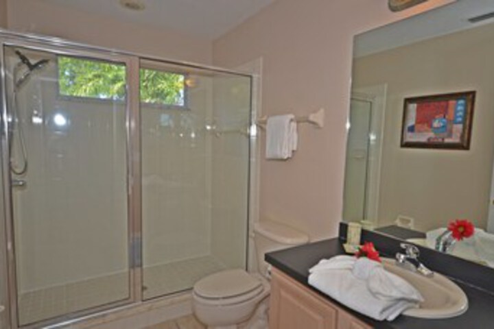 Room 4 of 60