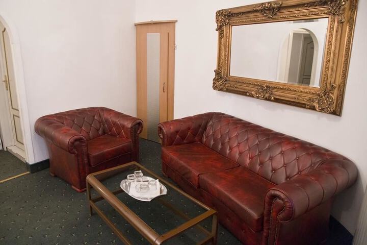 Room 7 of 52