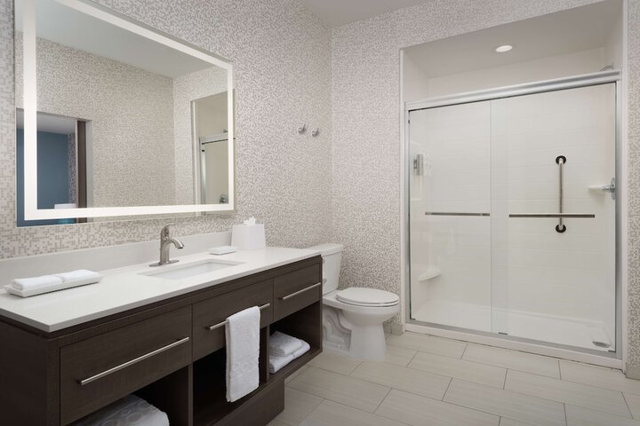 Bathroom shower