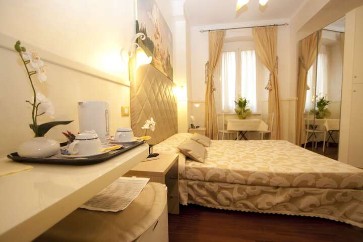 Room 10 of 26