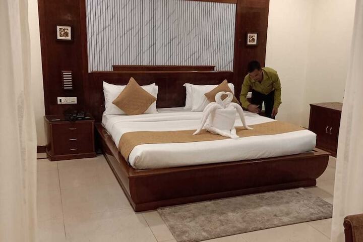Room 10 of 41