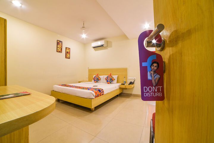 Room 5 of 15