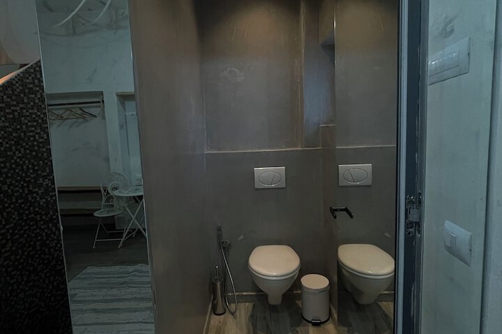 Room 120 of 128