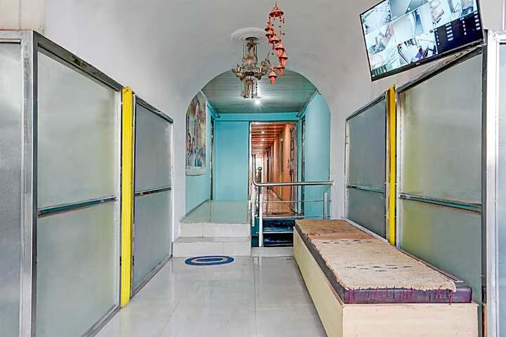 SPOT ON HOTEL SHIV PALACE
