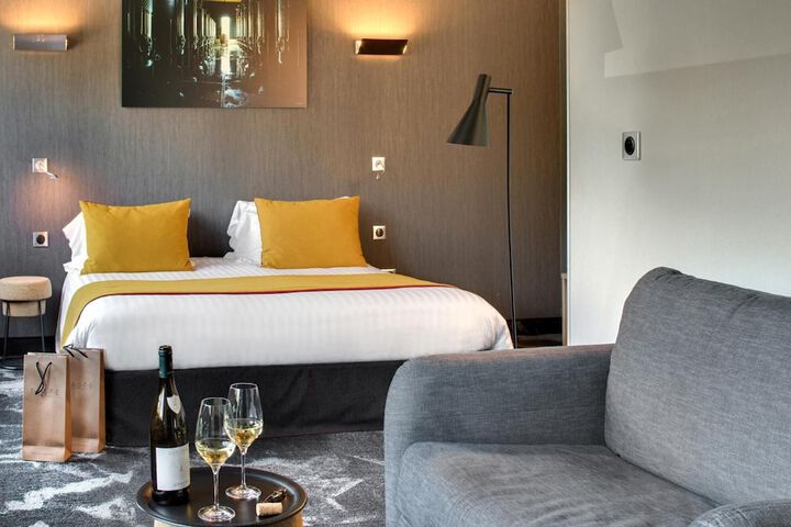 Room 15 of 64