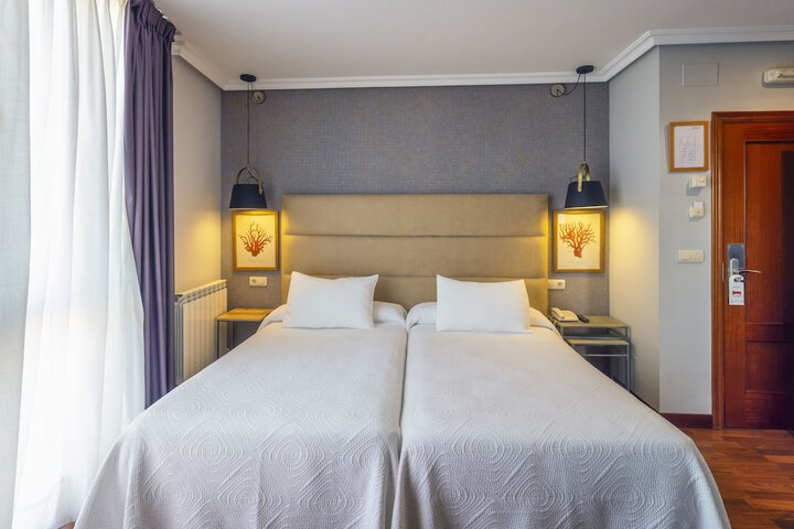 Room 20 of 93