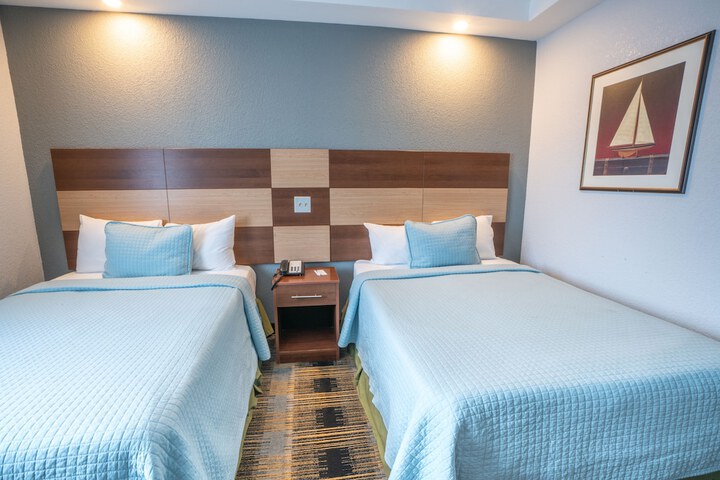 Deluxe 2 Double Beds (4 of 7)