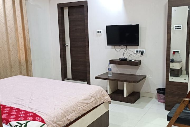 Room 7 of 40