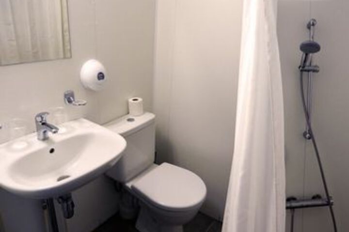 Room 8 of 59