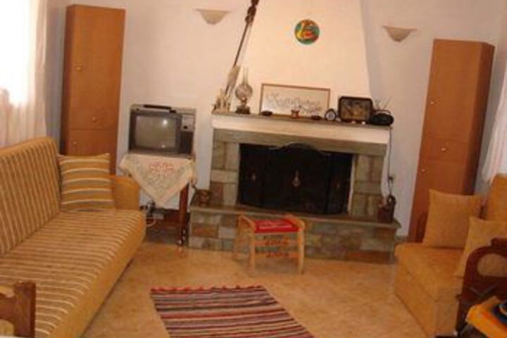 Room 7 of 11