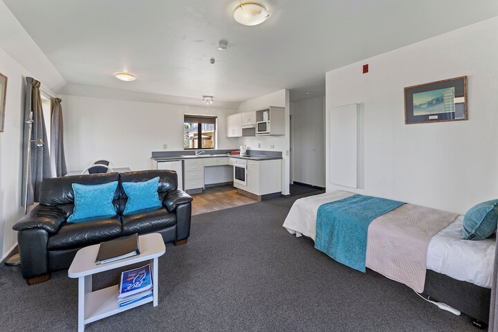 Room 18 of 69