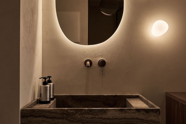 Room 41 of 212