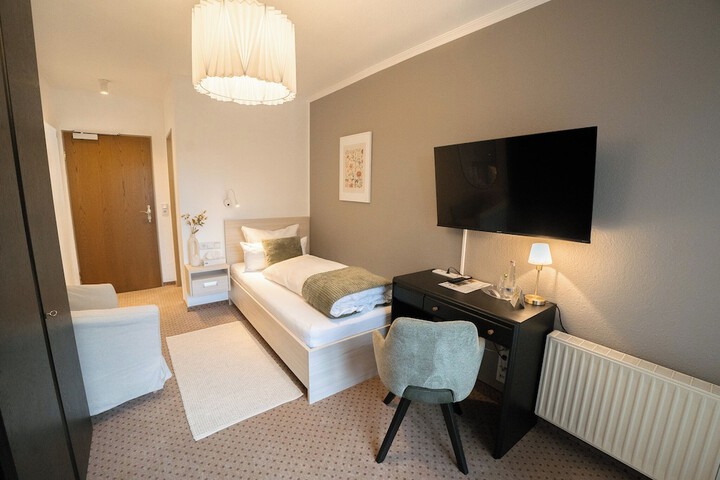 Room 6 of 29