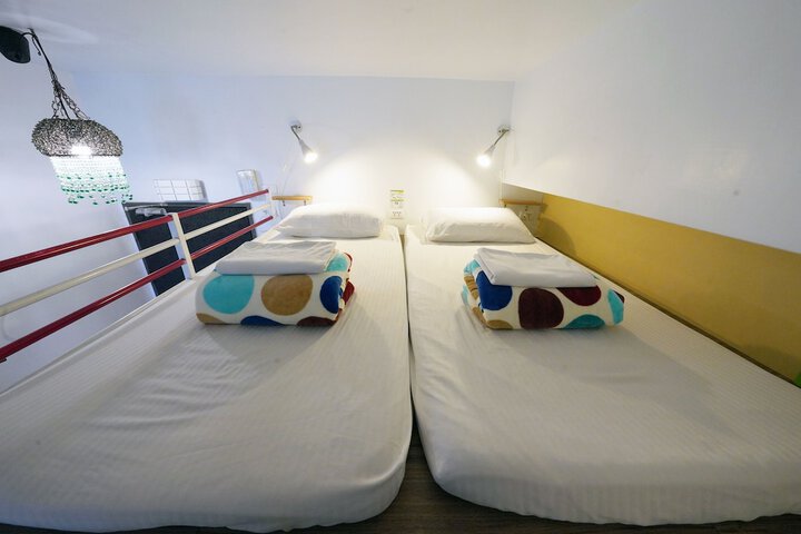 Room 11 of 45