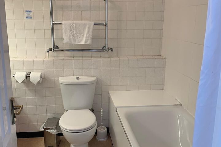 Room 19 of 27