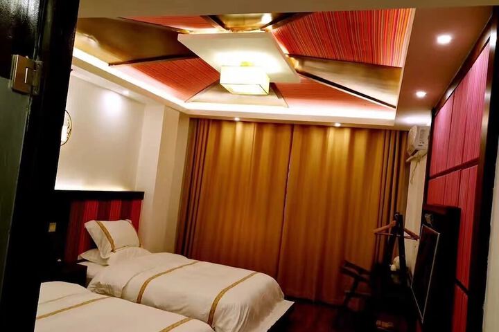 Room 7 of 7