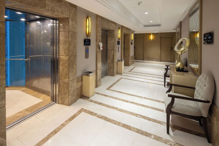Hotel Interior 4 of 181