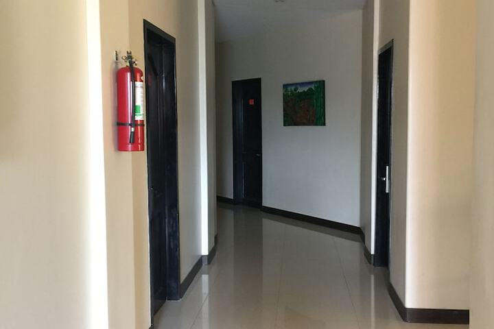 Ballroom/Hall 36 of 45