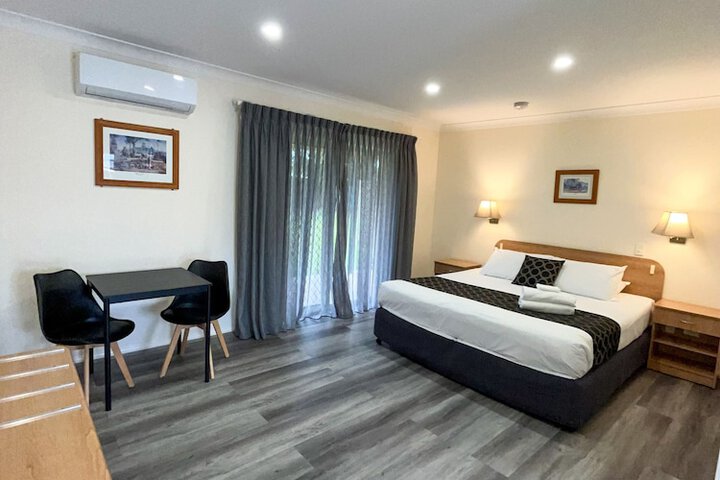 Room 19 of 46