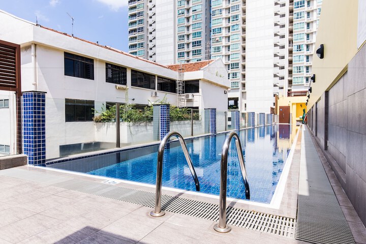 Hotel Pool
